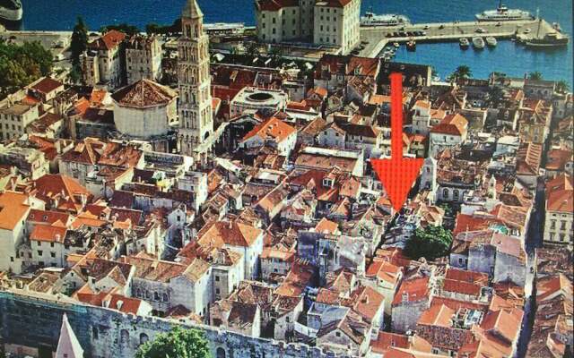 Get Split Luxury Apartment