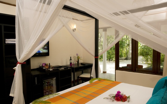 Vilamendhoo Island Resort & Spa