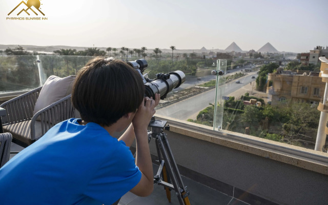 Pyramids Sunrise Inn