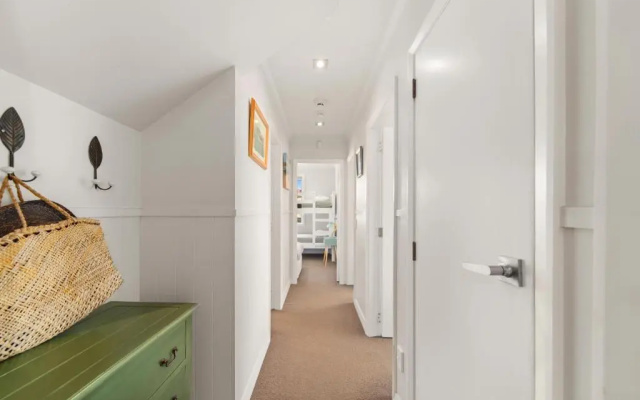 Relax on Rainbow - Taupo Holiday Home