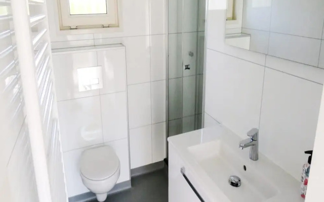 Comfy Chalet With Dishwasher, the Efteling at 2 km