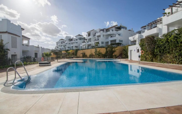 2149-Amazing groundfloor 3 bedrooms on golf, pools