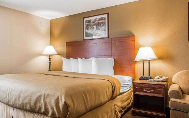 Quality Inn & Suites Middletown - Franklin