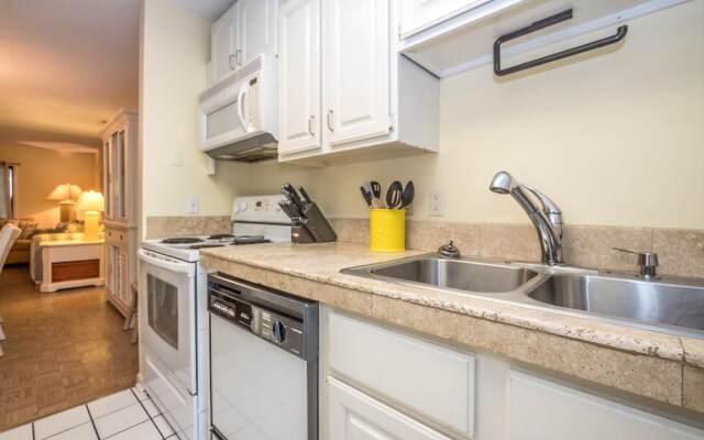 Golfmaster 304 - Two Bedroom Condo