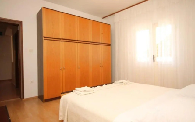 Apartment Kukljica 8237b