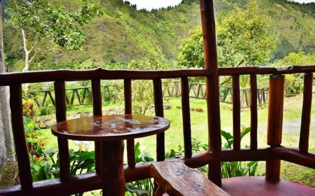 Balcones Del Paraíso