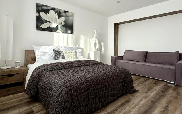 Apart Mari на набережной Генерала Карбышева 18