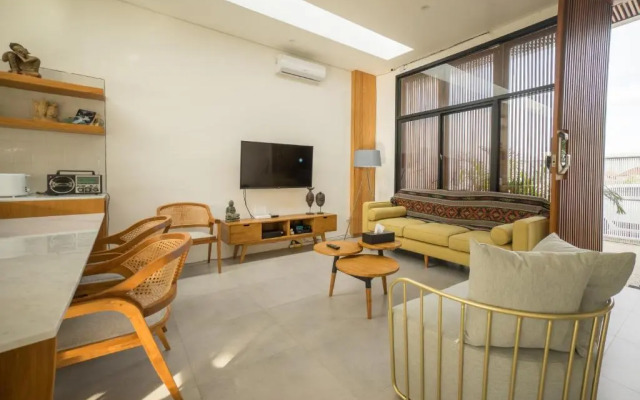 Maitreya Villa