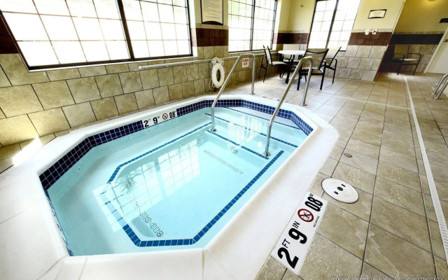 Staybridge Suites Minot by IHG