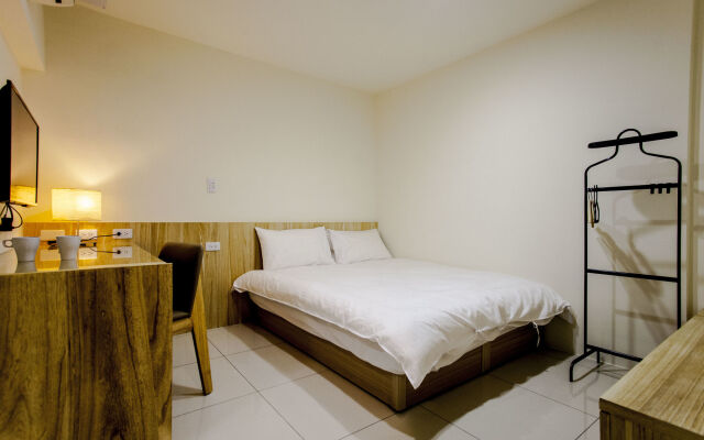 Traveler No.3 - Fengjia