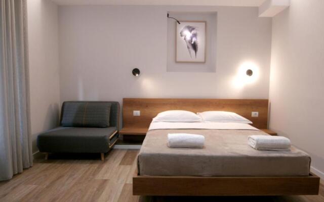 KONI's Studio Apartments