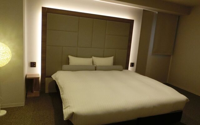 Doutonbori Crystal Hotel