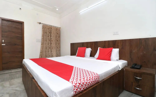 OYO 24116 A One Home Stay