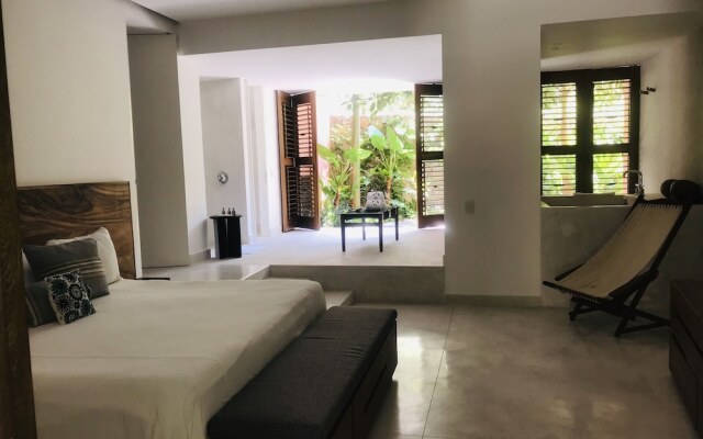 El Careyes Club & Residences