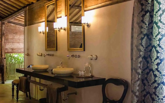 WAHYU Joglo Seminyak Lux