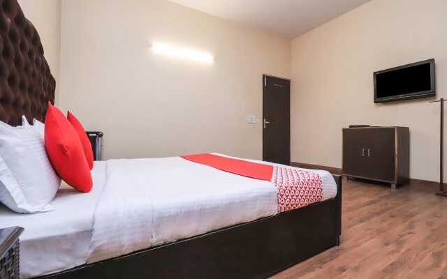 Royal Town By OYO Rooms