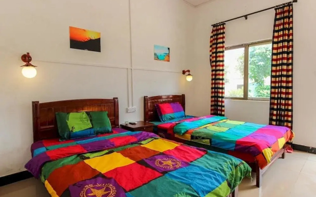 Weizhou Island Chujian Inn