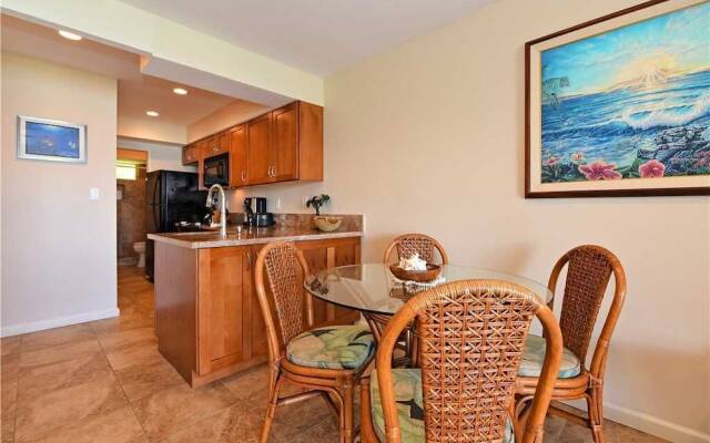 Lokelani #C104 - 1 Br condo by RedAwning