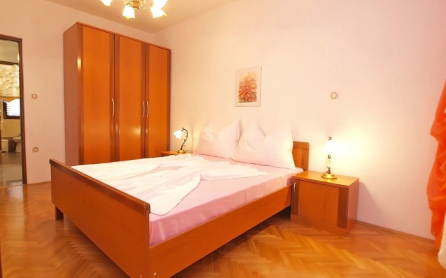 Apartment 1424