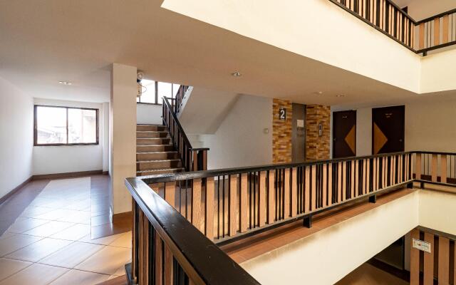Grannylla Residence Charoenkrung