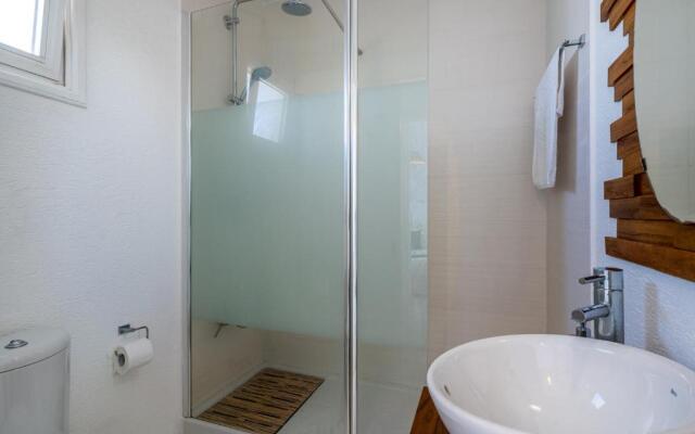 1- Bedroom Apartment near Meneou Beach