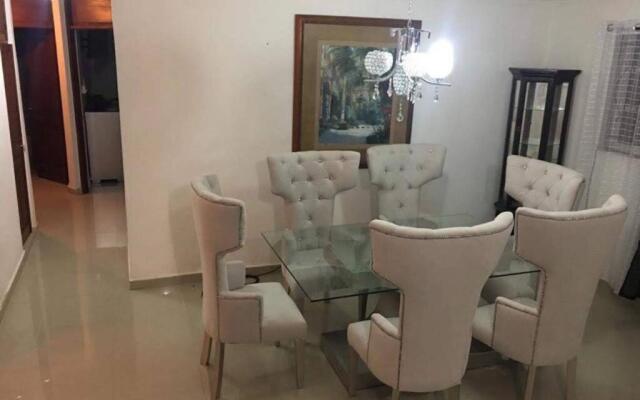 Total New!! Exclusive!! Apt At Paradise V .