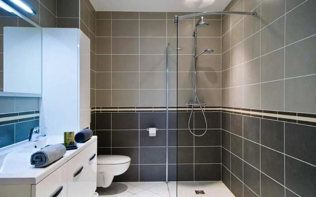 Terraced House in Vidauban With Water Slides