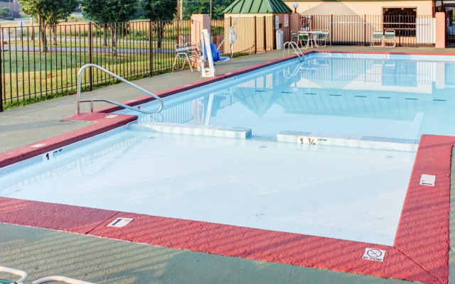 Econo Lodge Rocky Top