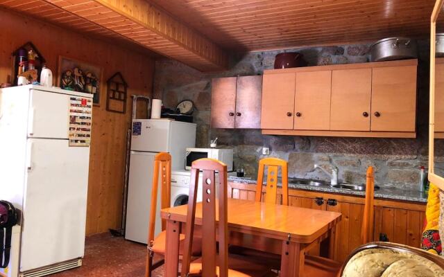 House With one Bedroom in Ourense, With Wonderful Mountain View and Ba