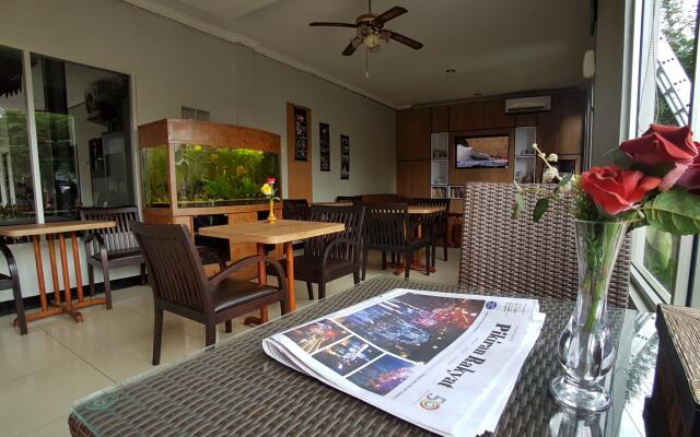 La Derra Hotel