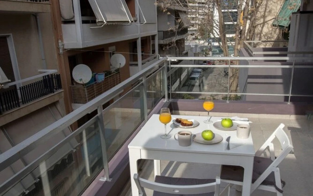 Modern Comfy Aptm Near the Acropolis by GHH