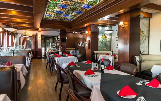 Hotel Plaza Inn