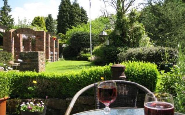Trough Ivy House B&B