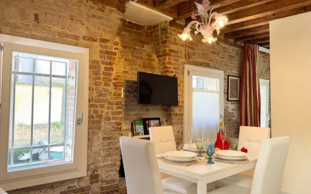 Graceful Venice Barnaba Suite