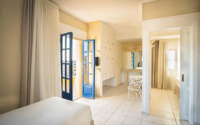 Parthenis Hotel & Suites