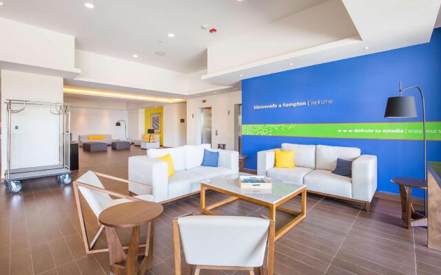 Hampton Inn & Suites by Hilton Los Cabos