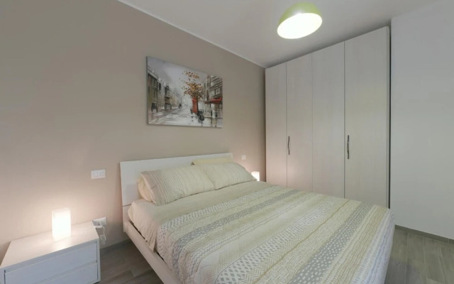 Sunflower Apartment 1 With Terrace in Baveno