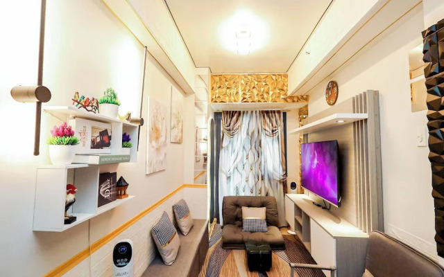 Sapphira Manor Luxurious Condo by the Bay