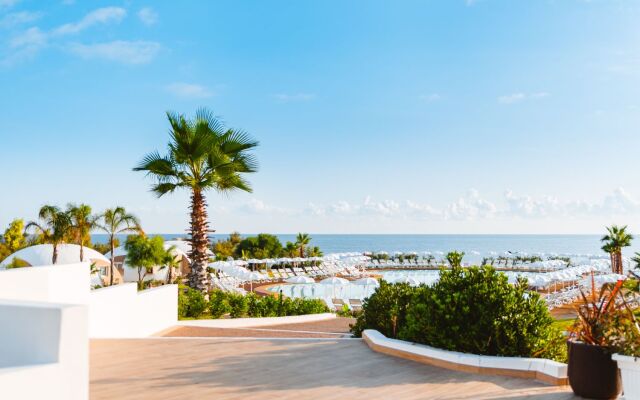 Torre Cintola Greenblu Resort