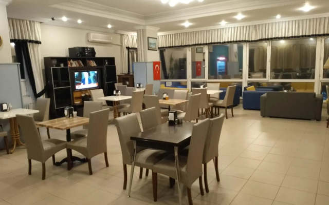 Tac Hotel