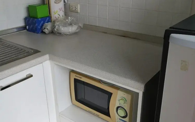 Comfy Deluxe One Bedroom