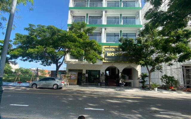 Moon Hotel