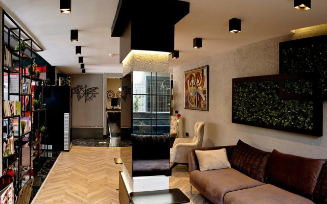 Mielo Lara Hotel