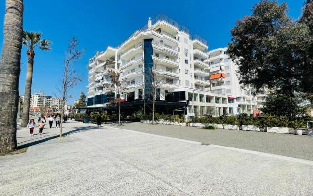 Lungomare at the beach apartment