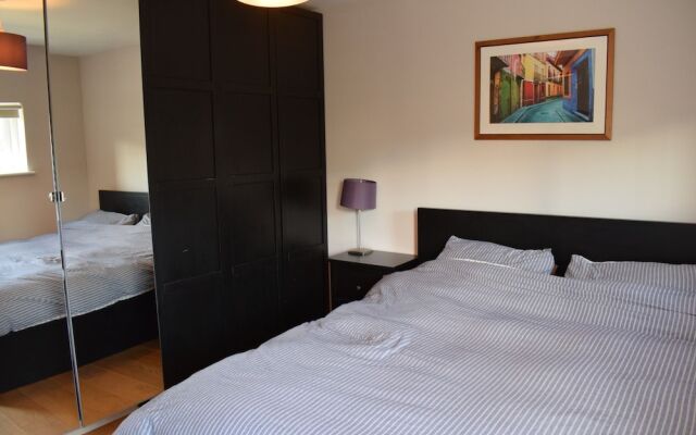 1 Bedroom Apartment in Dalston With Balcony