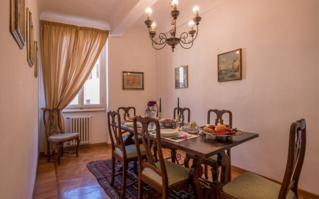 Apartment in the Heart of Florence