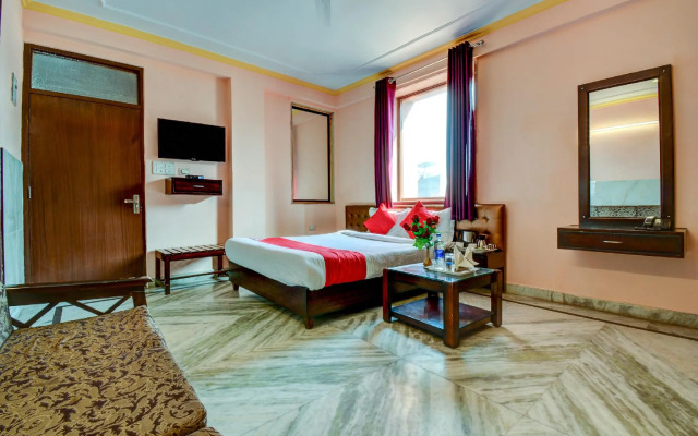 OYO 12849 Hotel Grand Akshay