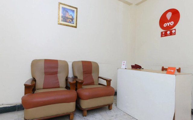 OYO 2704 Apartment Anna Salai