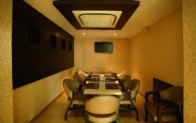 OYO 1566 Hotel Kranthi's Innotel