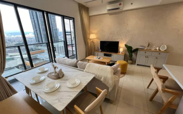 Trion Residence by Emily in Town